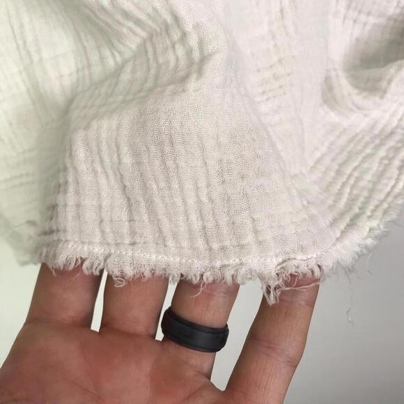 Nation LTD Top Womens M Mimi Romance Textured Gauze Fringe Hem Natural Boho - Picture 9 of 10